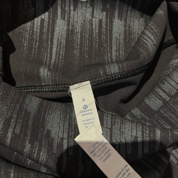 Lululemon shorts - Picture 4 of 6